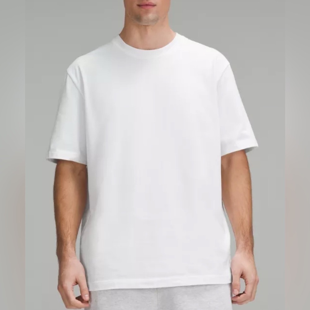 Lululemon oversized cream crewneck casual light athletic shrt sleeve shirt L